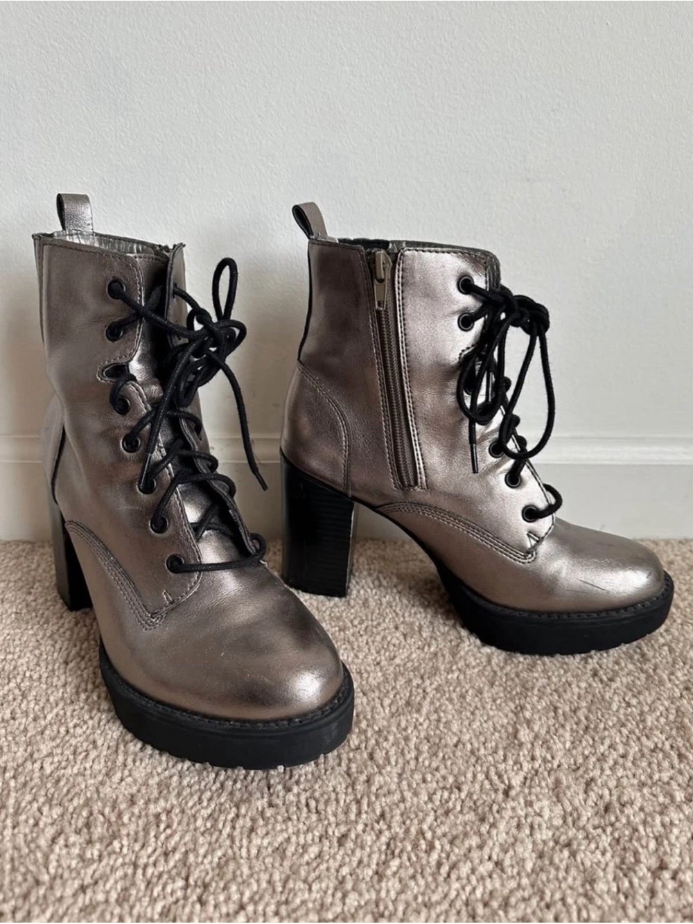 Madden Girl Joltz Metallic Silver Lace-Up Combat Block Heel Ankle Boots Womens 7